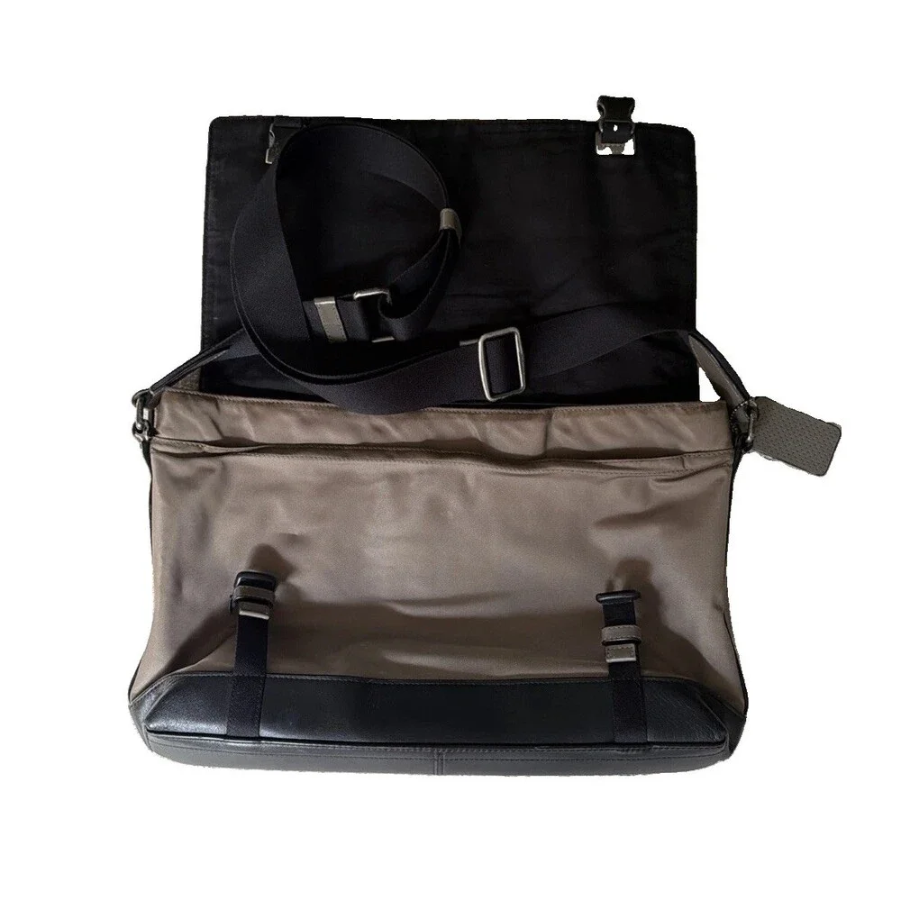 Mens Gray Black Upcrafted Sullivan Messenger Excellent Condition Rare COACH Bag